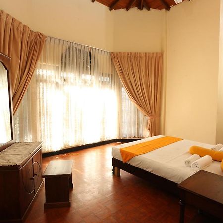 Tree Breeze Inn Kandy Exterior foto